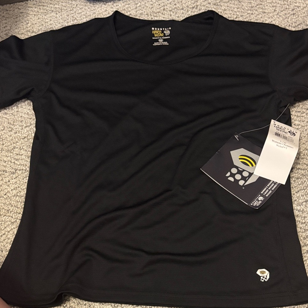 Mountain Hardwear Black Short Sleeve Women's wicked tshirt